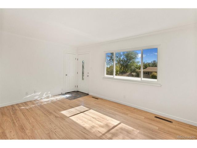 2518 Royalty Ct, Colorado Springs, CO 80904