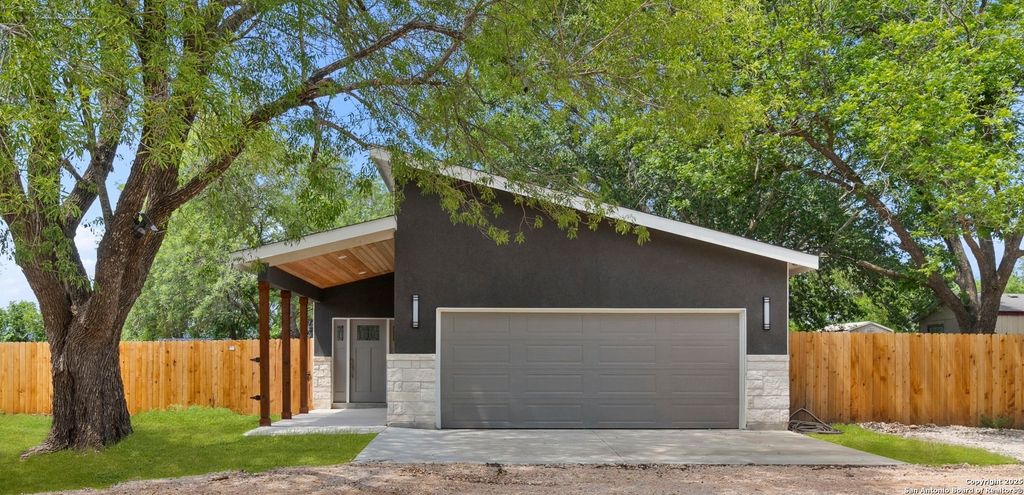 15227 Rosa Trl, San Antonio, TX 78253