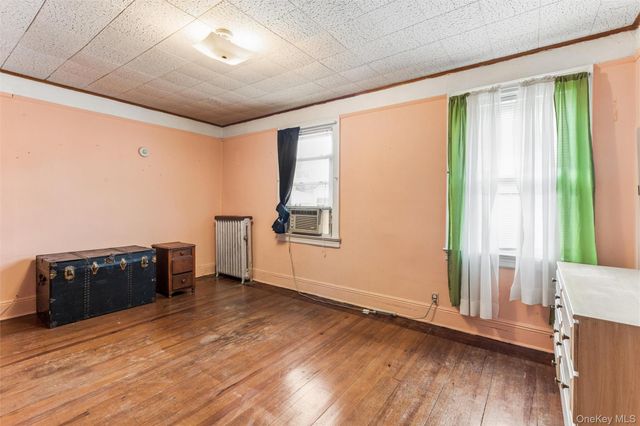 46-27 Robinson Street, Flushing, NY 11355