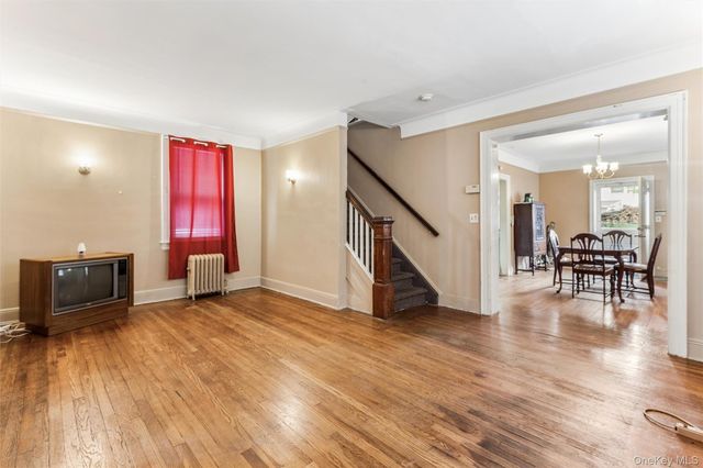 46-27 Robinson Street, Flushing, NY 11355
