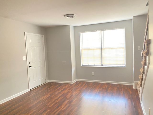 1510 W Knollwood Cir Apt 5, Clarksville, TN 37043