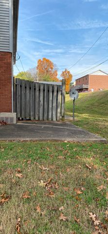 1510 W Knollwood Cir Apt 5, Clarksville, TN 37043