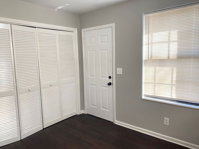 1510 W Knollwood Cir Apt 5, Clarksville, TN 37043