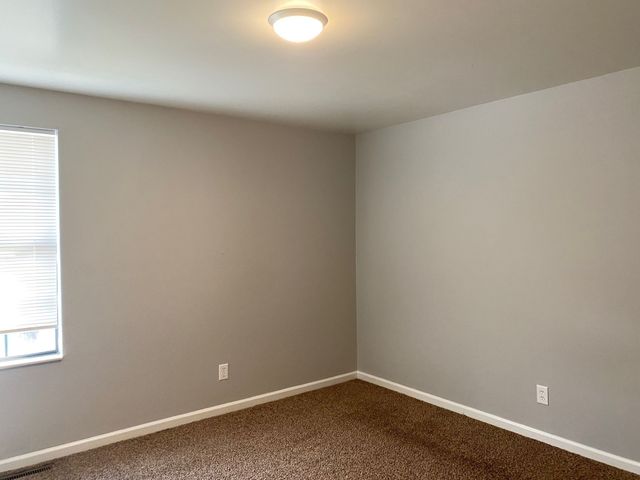 1510 W Knollwood Cir Apt 5, Clarksville, TN 37043