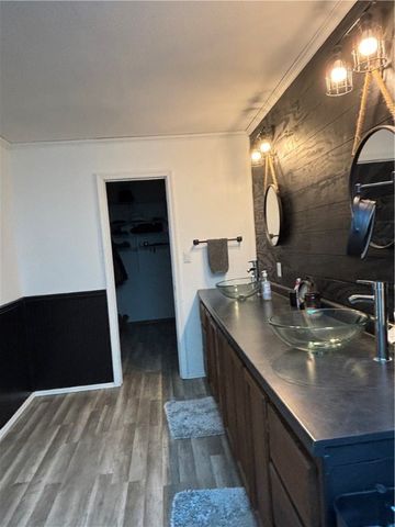 6043 7 Highway, Harrison, AR 72601