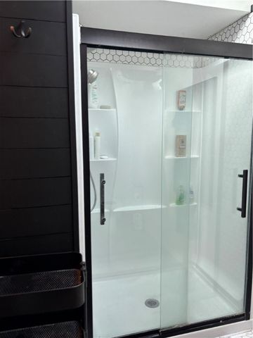 6043 7 Highway, Harrison, AR 72601