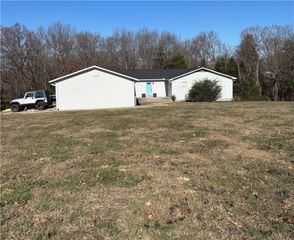 6043 7 Highway, Harrison, AR 72601