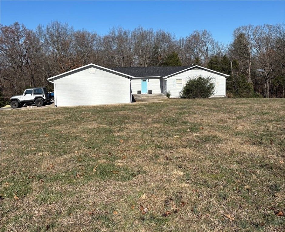 6043 7 Highway, Harrison, AR 72601