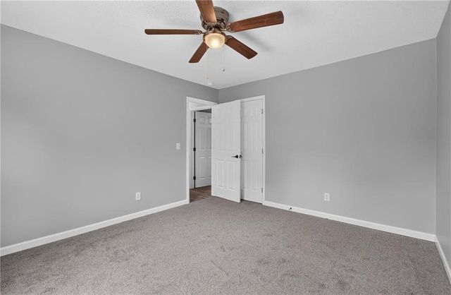 9310 NW 68th Street, Parkville, MO 64152
