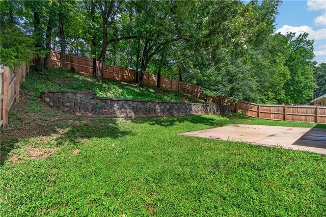 9310 NW 68th Street, Parkville, MO 64152