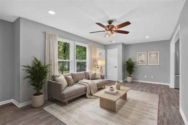 9310 NW 68th Street, Parkville, MO 64152