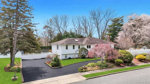 65 Pine Hill Lane, Dix Hills, NY 11746