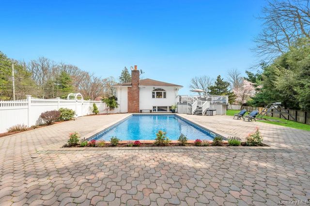65 Pine Hill Lane, Dix Hills, NY 11746
