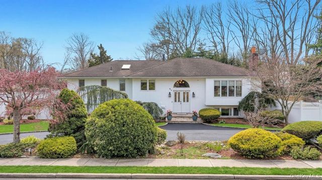 65 Pine Hill Lane, Dix Hills, NY 11746