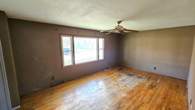 903 W 10th Street, Belvidere, IL 61008