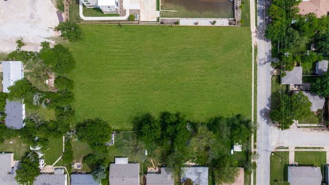 1100 Willowwood Street, Denton, TX 76205