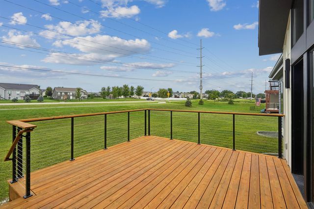 4012 Keagles Crossing, Cedar Falls, IA 50613