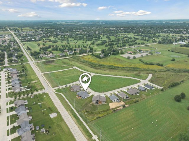 4012 Keagles Crossing, Cedar Falls, IA 50613