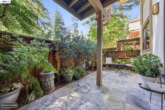 20720 4Th St 3, Saratoga, CA 95070