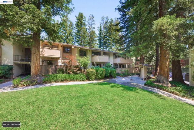 20720 4Th St 3, Saratoga, CA 95070