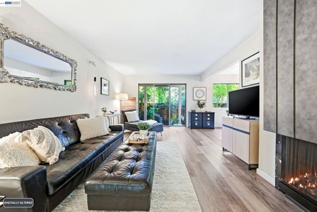 20720 4Th St 3, Saratoga, CA 95070