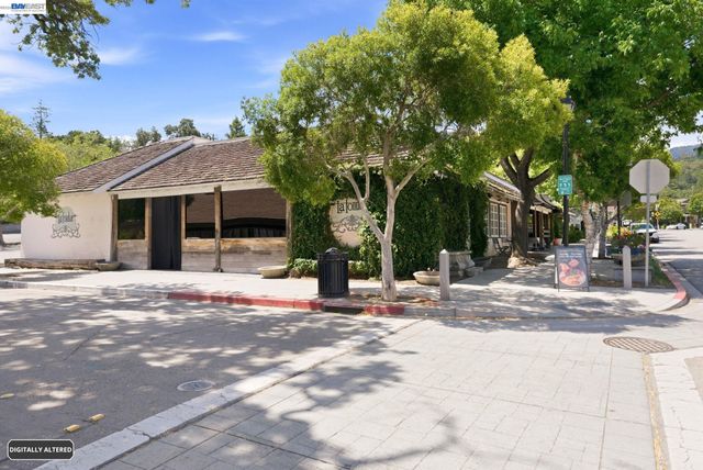 20720 4Th St 3, Saratoga, CA 95070