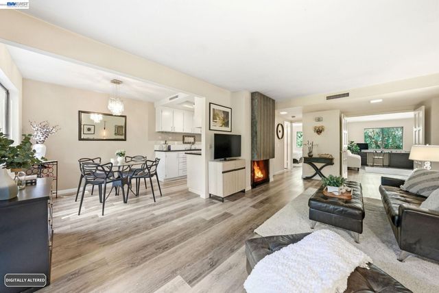 20720 4Th St 3, Saratoga, CA 95070
