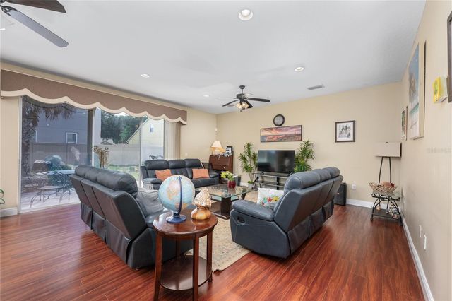 401 SPLIT OAK COURT, Eustis, FL 32736