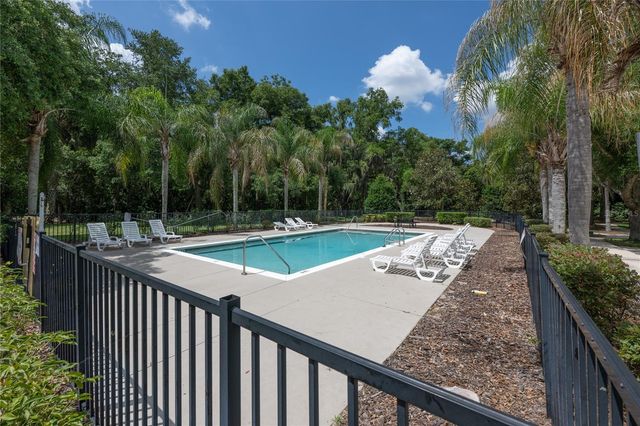 401 SPLIT OAK COURT, Eustis, FL 32736