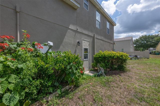 401 SPLIT OAK COURT, Eustis, FL 32736