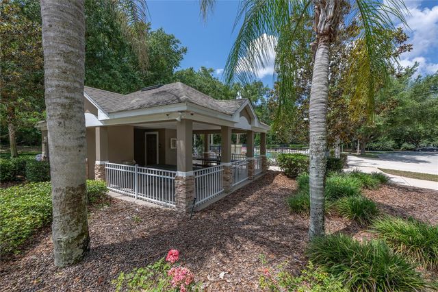 401 SPLIT OAK COURT, Eustis, FL 32736