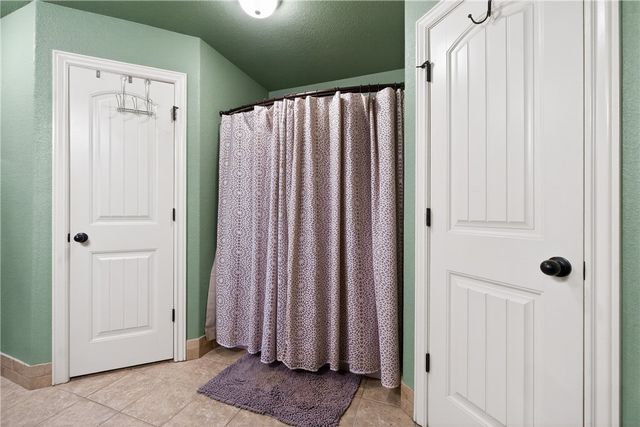 1106 Berkeley Avenue, Rogers, AR 72758