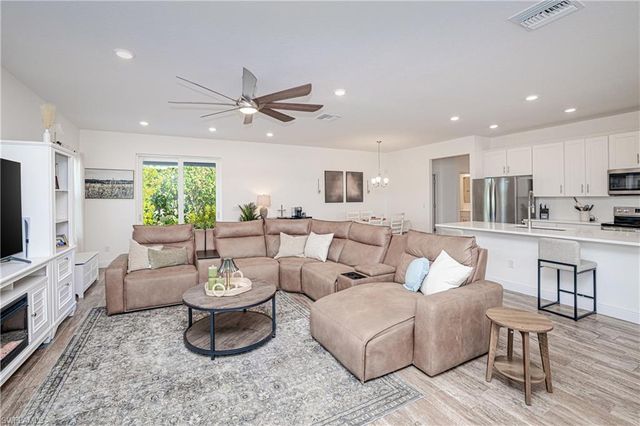 2507 NW 3rd TER, Cape Coral, FL 33993