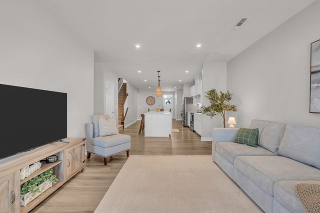 212 Pitchfork Way, Gallatin, TN 37066