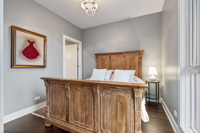 1303 W Diversey Parkway, Chicago, IL 60614