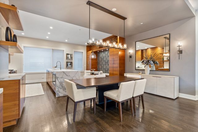 1303 W Diversey Parkway, Chicago, IL 60614