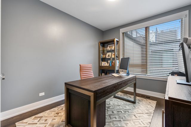 1303 W Diversey Parkway, Chicago, IL 60614
