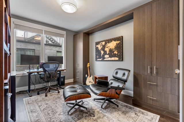 1303 W Diversey Parkway, Chicago, IL 60614
