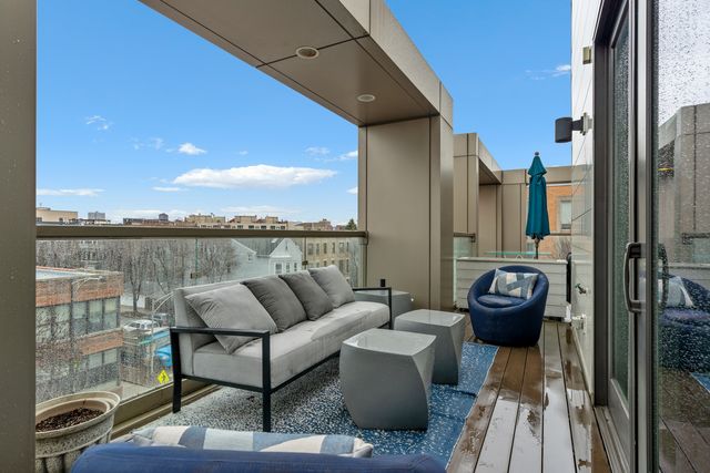 1303 W Diversey Parkway, Chicago, IL 60614
