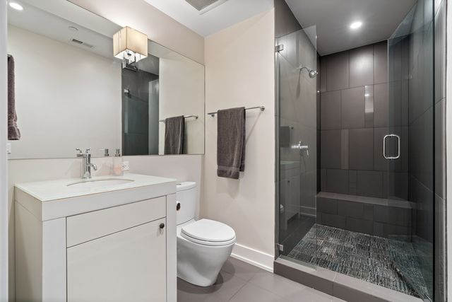 1303 W Diversey Parkway, Chicago, IL 60614