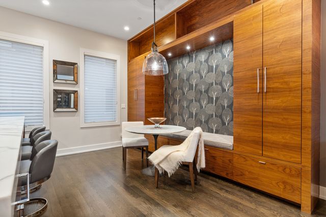 1303 W Diversey Parkway, Chicago, IL 60614