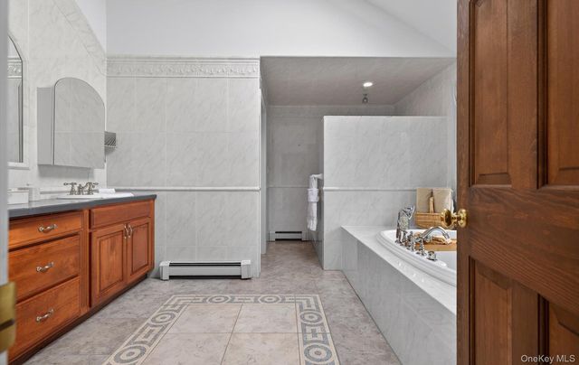 301 Berry Hill Road, Oyster Bay Cove, NY 11791