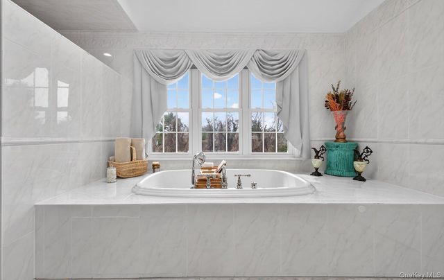 301 Berry Hill Road, Oyster Bay Cove, NY 11791