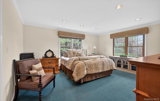 301 Berry Hill Road, Oyster Bay Cove, NY 11791