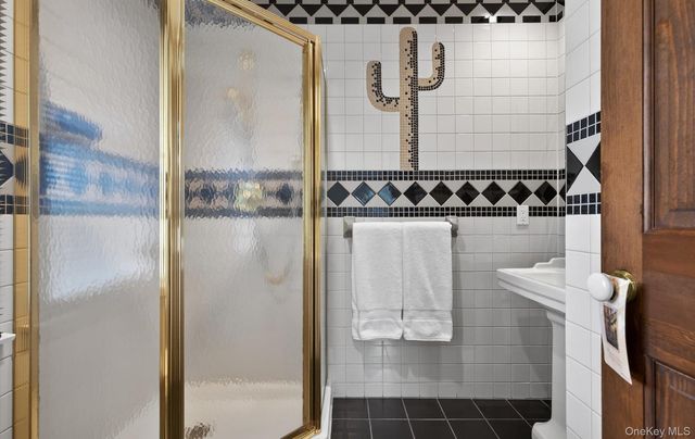 301 Berry Hill Road, Oyster Bay Cove, NY 11791