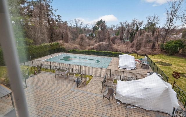 301 Berry Hill Road, Oyster Bay Cove, NY 11791