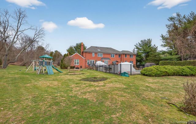 301 Berry Hill Road, Oyster Bay Cove, NY 11791