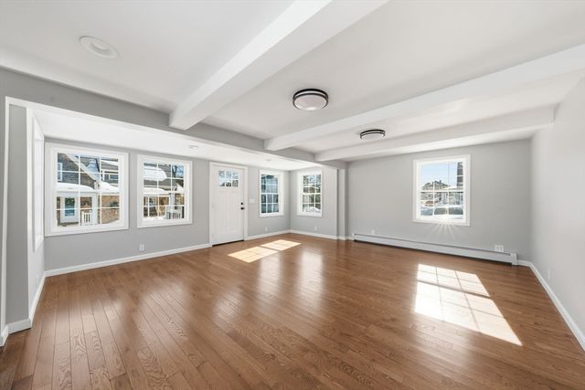 11 Boylston St, Acushnet, MA 02743