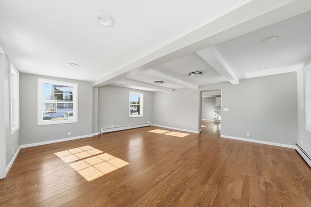 11 Boylston St, Acushnet, MA 02743