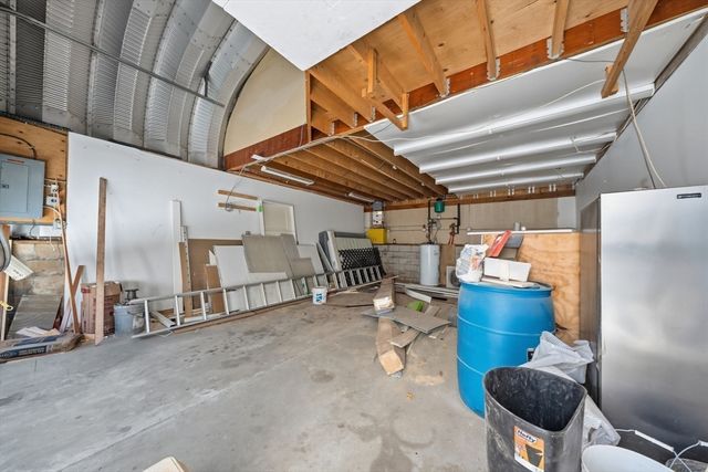 11 Boylston St, Acushnet, MA 02743